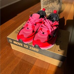 Air Max Bliss Laser Pink/ White-Solar Red W 7.5 or M 6